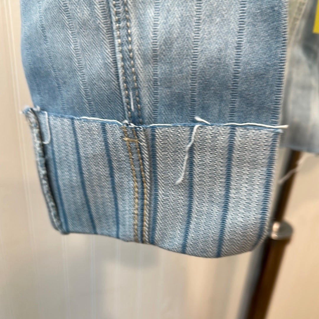 Light Denim jacket with raw hem