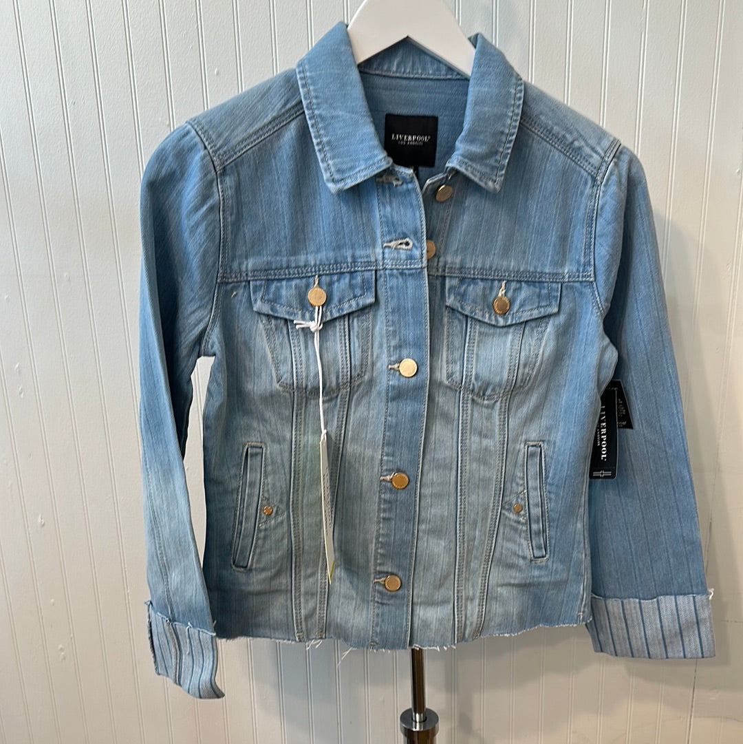 Light Denim jacket with raw hem