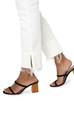 Non-skinny skinny w double fray hem