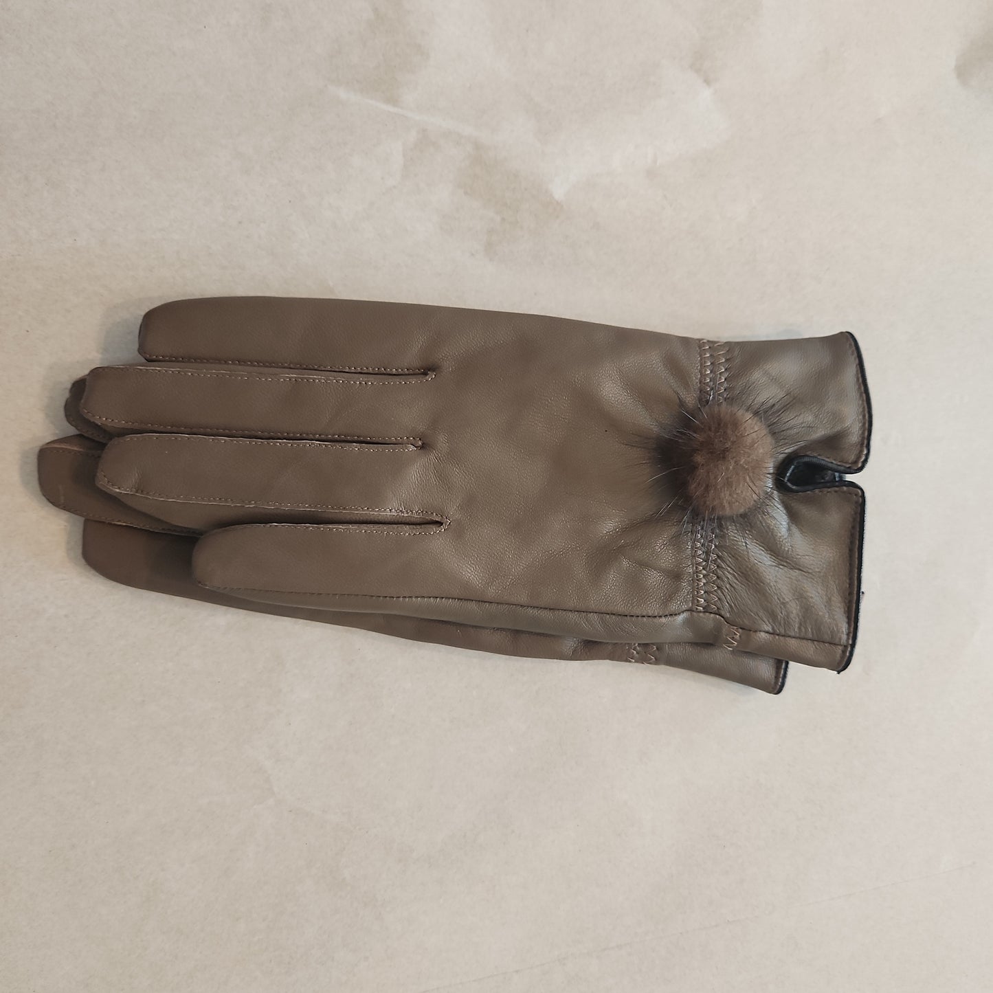 Leather Gloves with Mink Pom