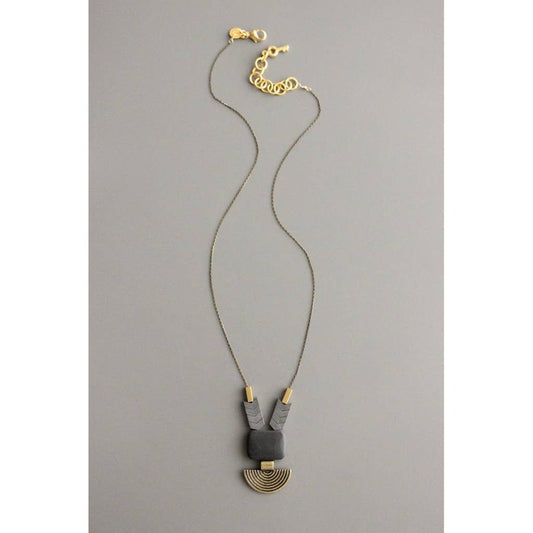 Kat Black agate geometric pendant necklace