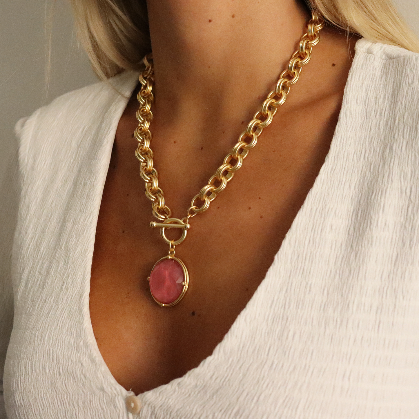 Cabochon Pink Pendant Necklace
