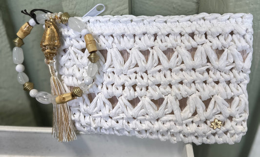 Straw Wristlet with Shells