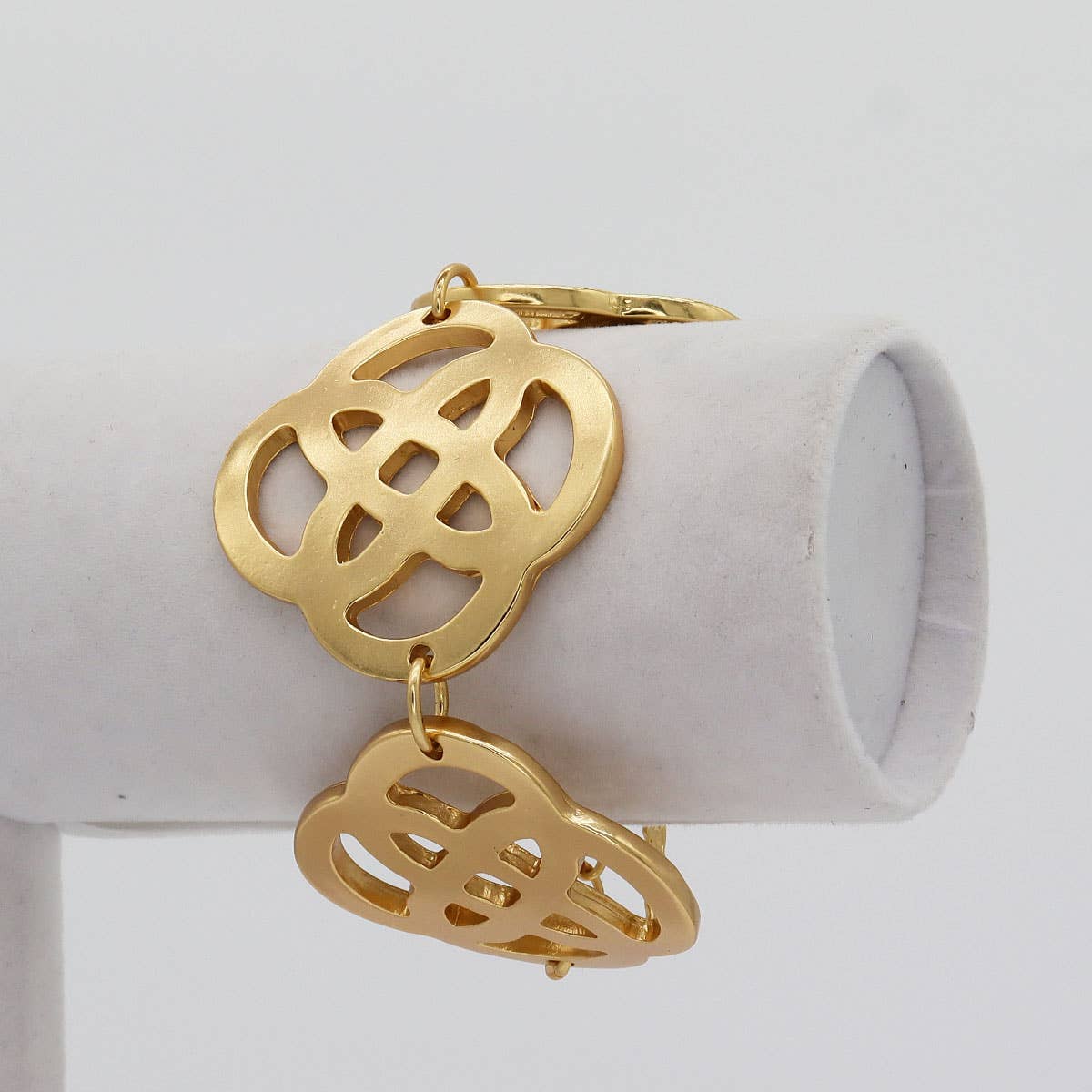 Oversize statement bracelet