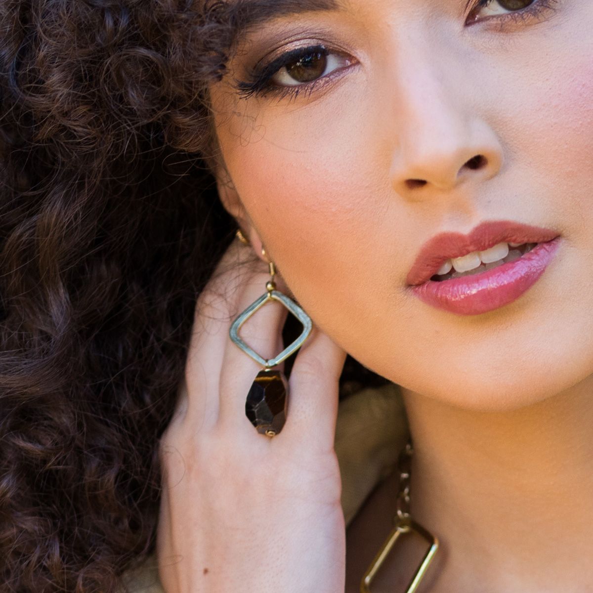 Earrings with tiger eye stones