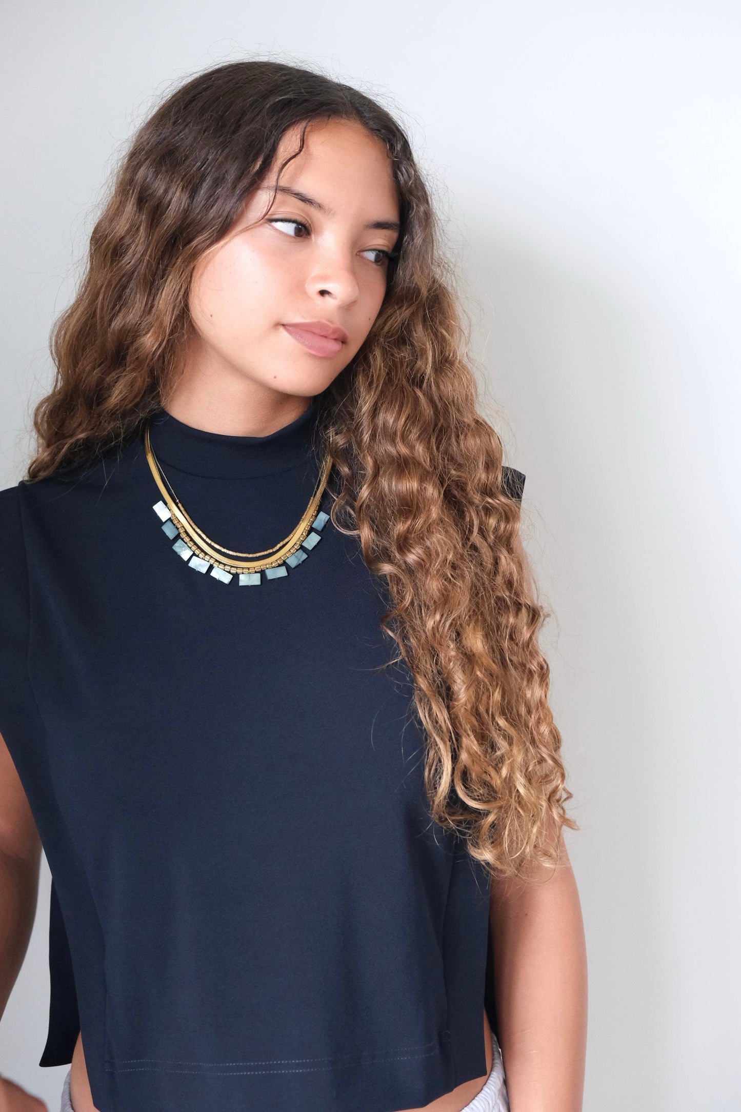 Green shell triple-strand necklace