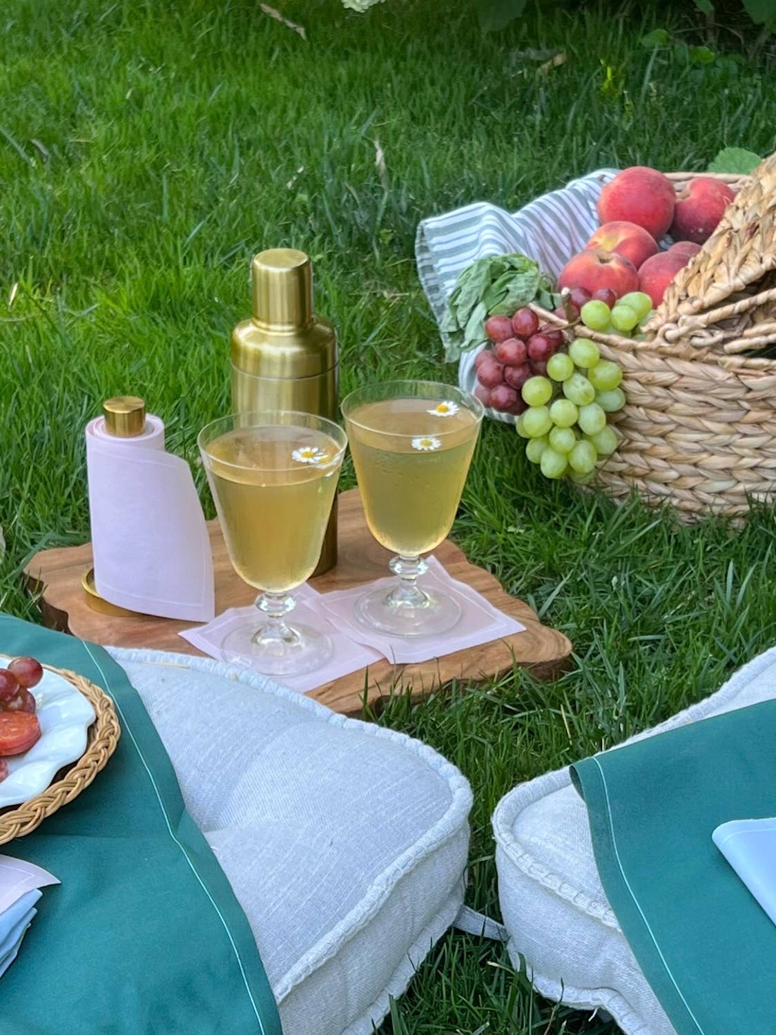 Cocktail Size Gold Stand For Cocktail Napkin Rolls