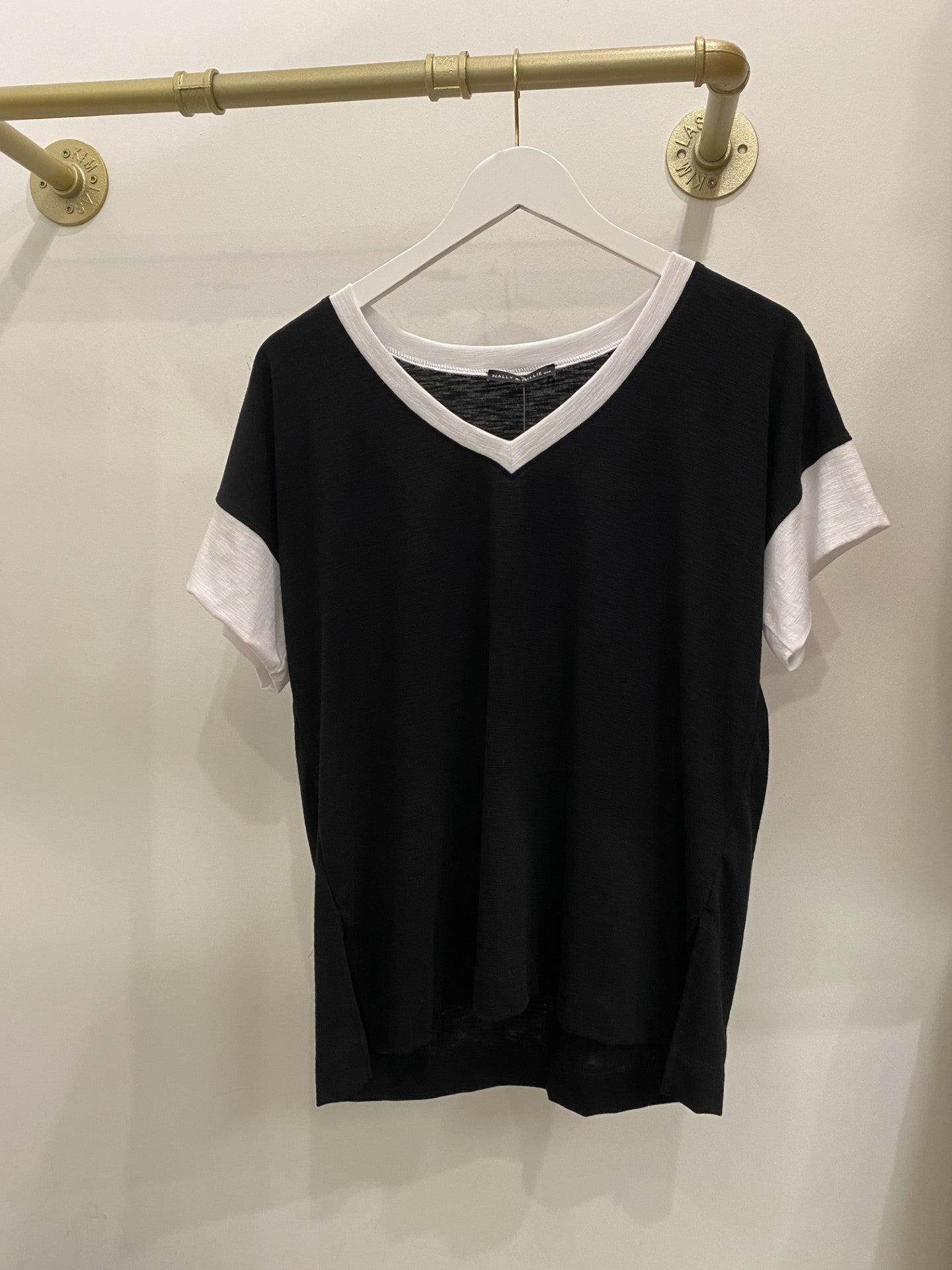 Black and White Short Sleeve Top