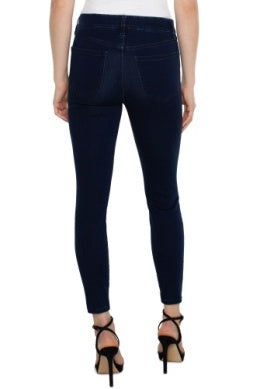 Gia forever fit ankle skinny jean