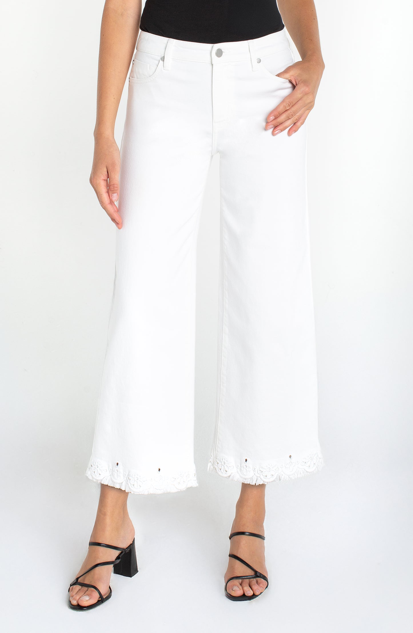 White Embroidered Stride Jeans