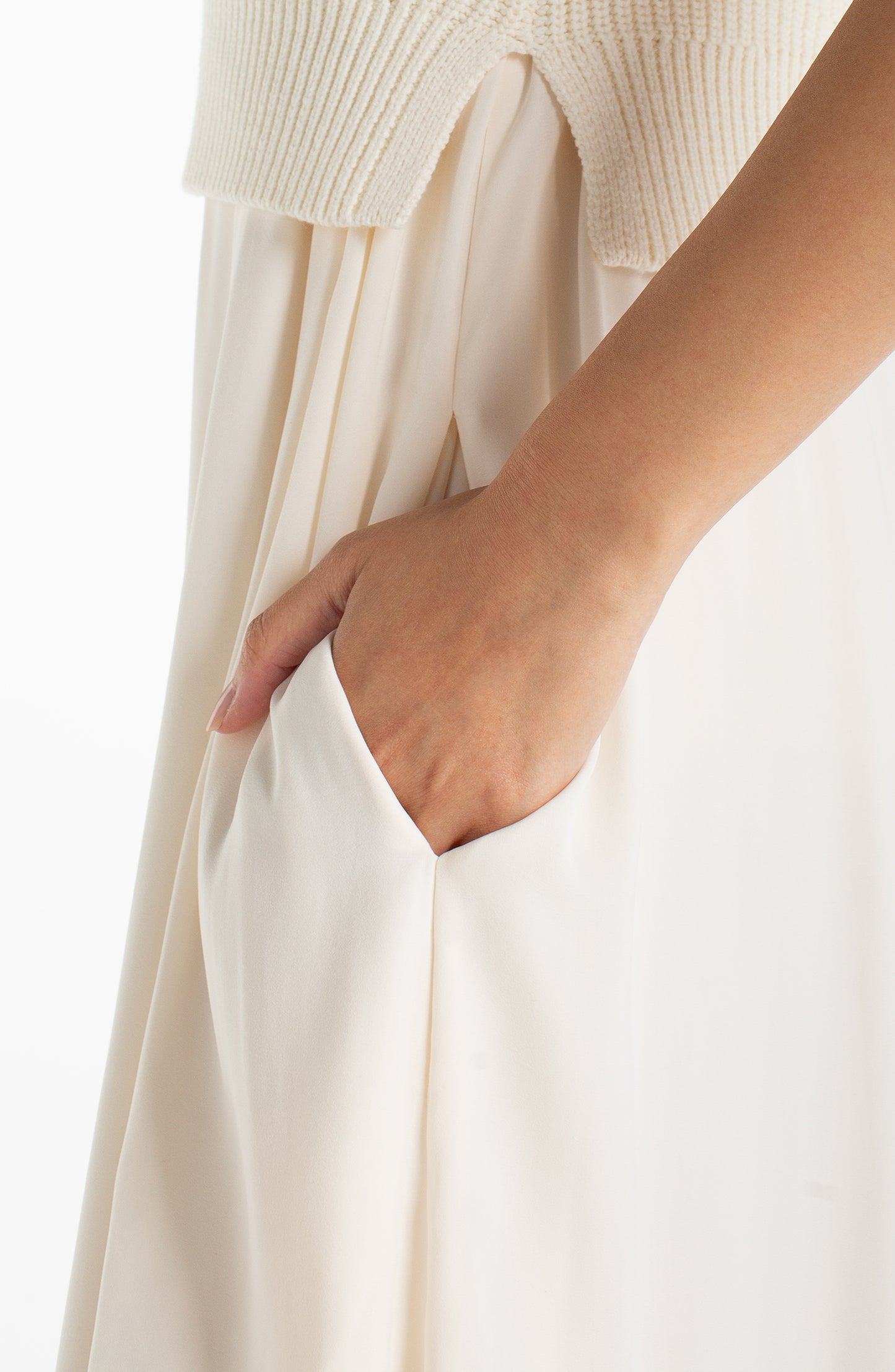 Sleeveless Knit Crew Neck Dress