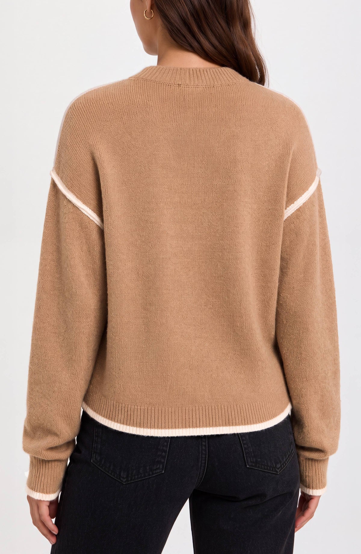 Crewneck Sweater Cream Tulip Hem