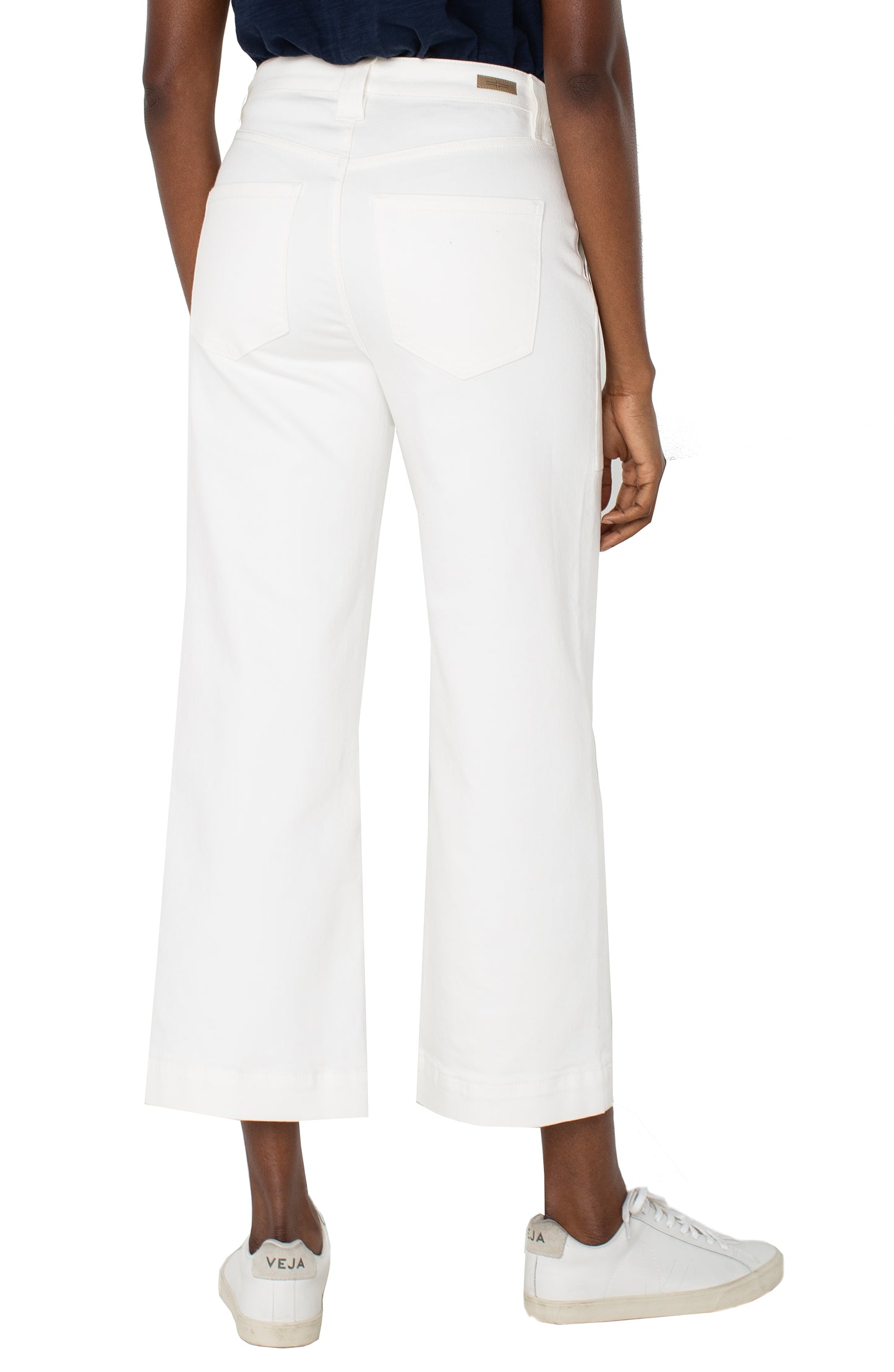 Stride wide leg crop patch pocket