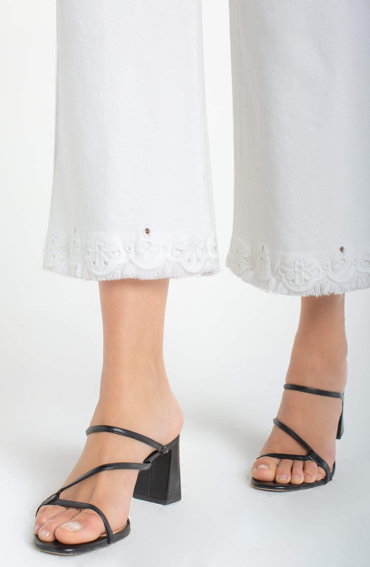 White Embroidered Stride Jeans