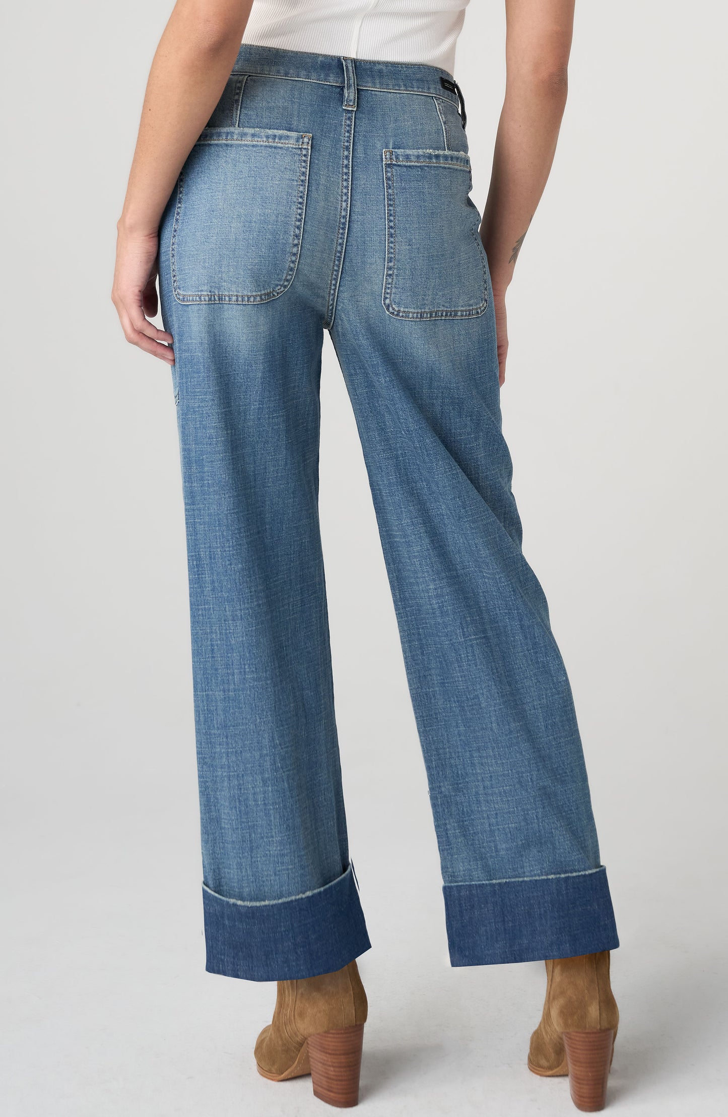 Relaxed Straight Utility Pocket Jean